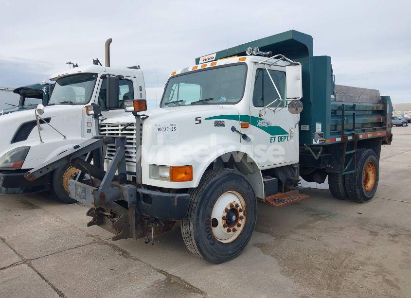 Photo 2 of 2002 International 4000 4900 (VIN 1HTSDAARX2H516194)