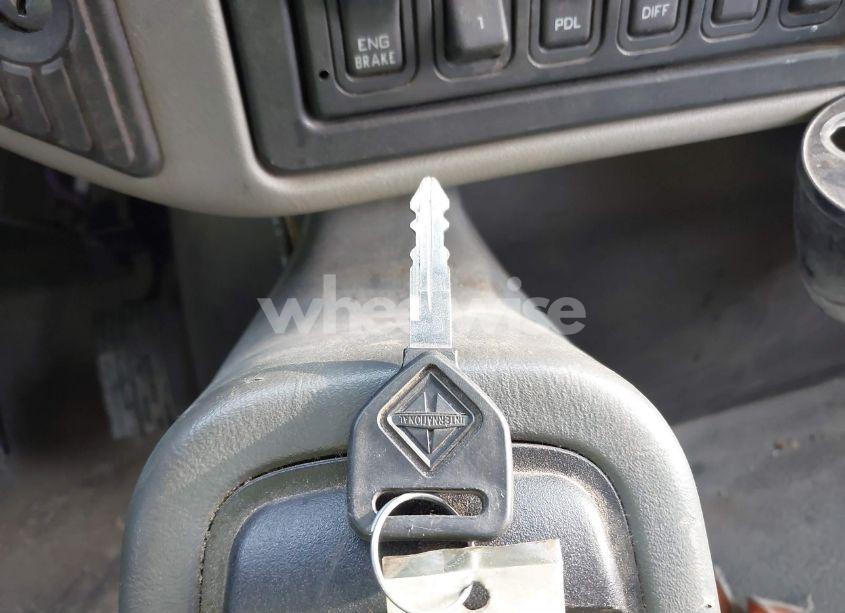 Photo 10 of 2015 International 7000 7400 (VIN 1HTWGAZR3FH678154)