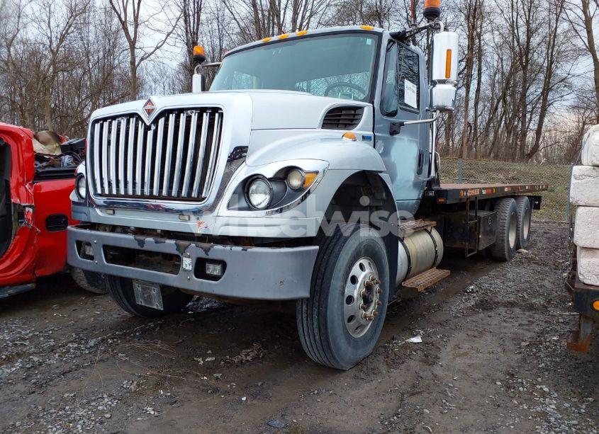 Photo 2 of 2015 International 7000 7400 (VIN 1HTWGAZR3FH678154)