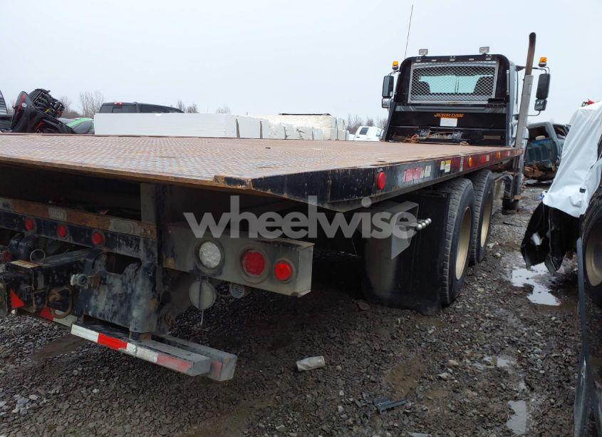 Photo 4 of 2015 International 7000 7400 (VIN 1HTWGAZR3FH678154)