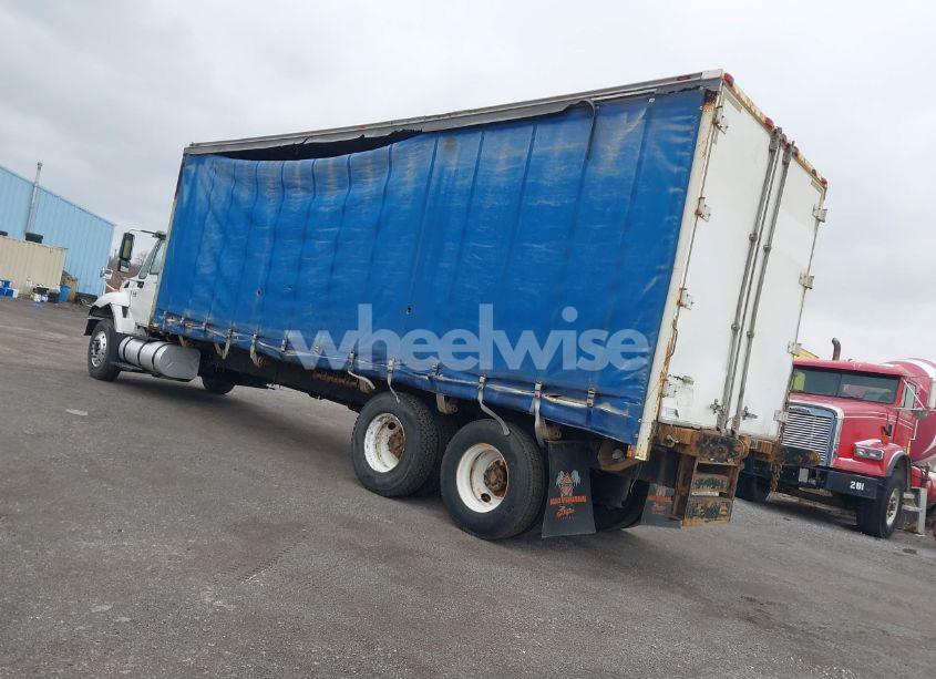 Photo 3 of 2007 International 7000 7500 (VIN 1HTWNAZR17J484125)