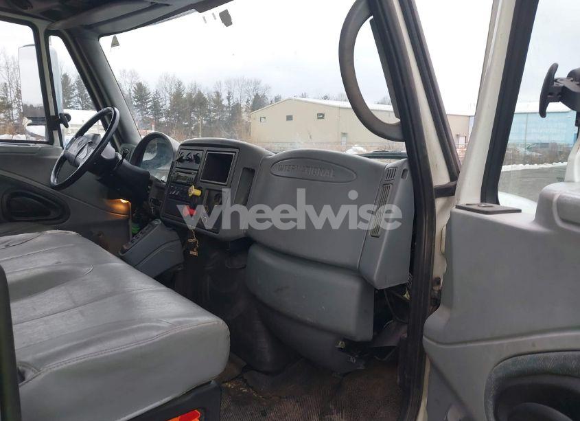 Photo 7 of 2007 International 7000 7500 (VIN 1HTWNAZR17J484125)