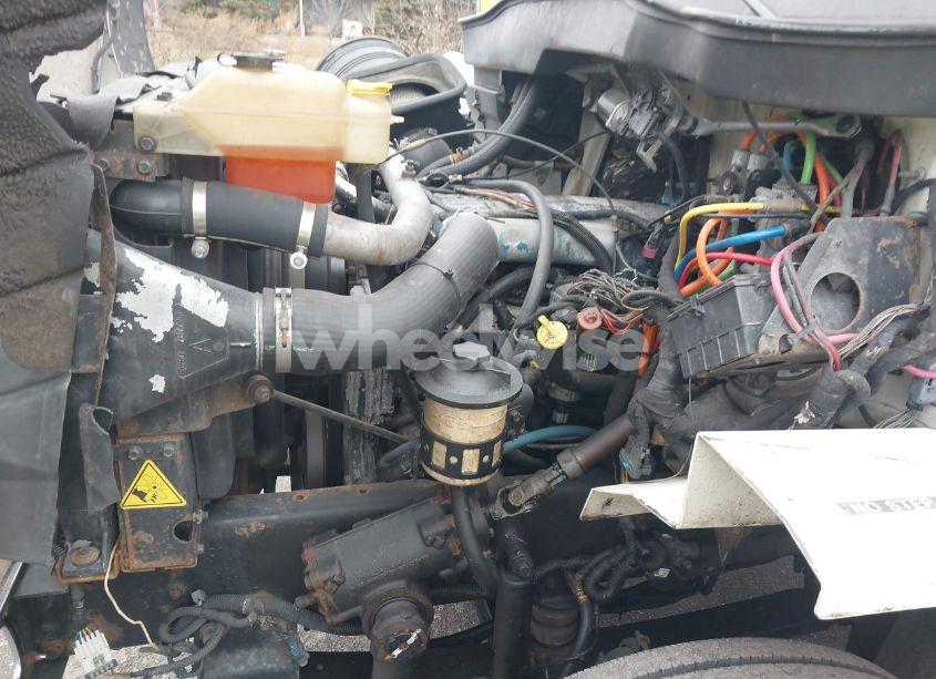 Photo 9 of 2007 International 7000 7500 (VIN 1HTWNAZR17J484125)