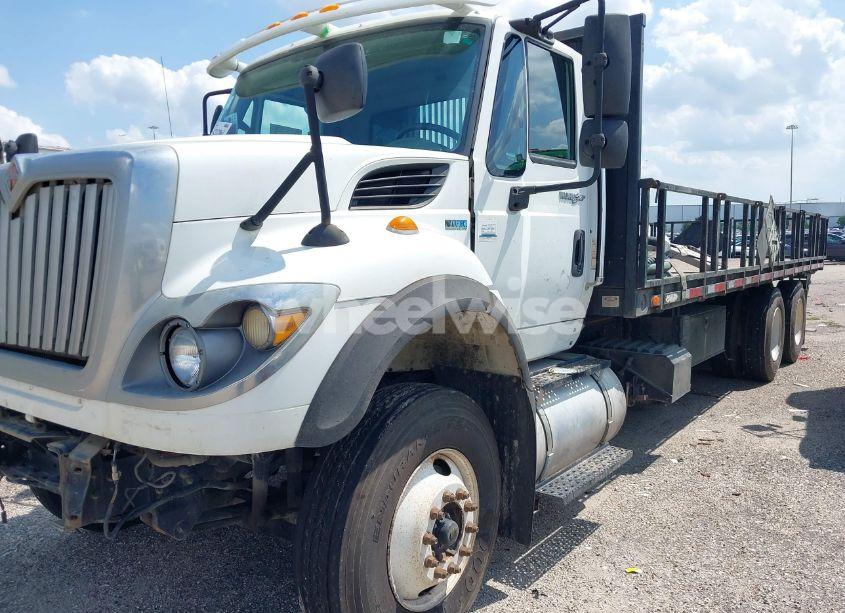 Photo 2 of 2014 International 7000 7500 (VIN 1HTWNAZR6EH111926)