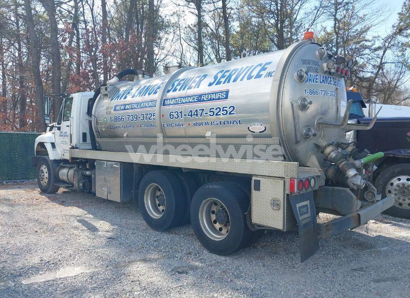 Photo 3 of 2011 International 7000 7500 (VIN 1HTWNAZT7BJ389931)