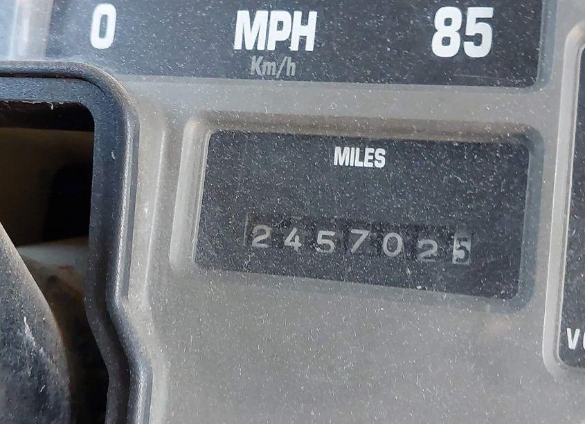 Photo 12 of 1995 International 3000 3800 (VIN 1HVBBABMXSH655581)