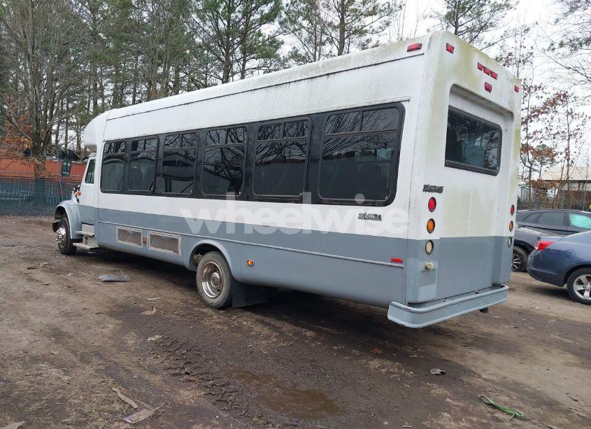 Photo 3 of 2001 International 3000 3400 (VIN 1HVBEABM71H364171)