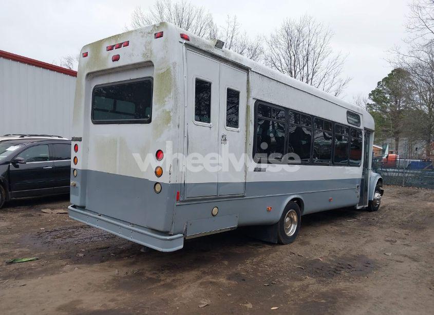 Photo 4 of 2001 International 3000 3400 (VIN 1HVBEABM71H364171)