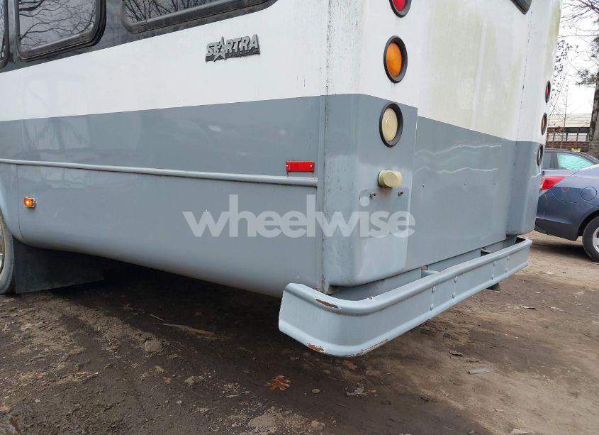 Photo 6 of 2001 International 3000 3400 (VIN 1HVBEABM71H364171)