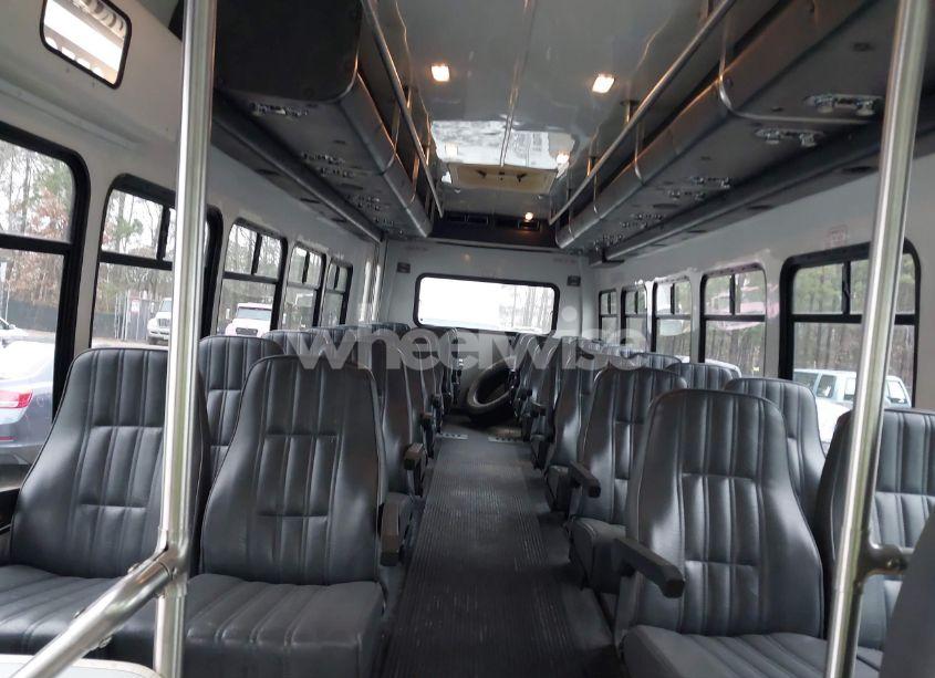 Photo 8 of 2001 International 3000 3400 (VIN 1HVBEABM71H364171)