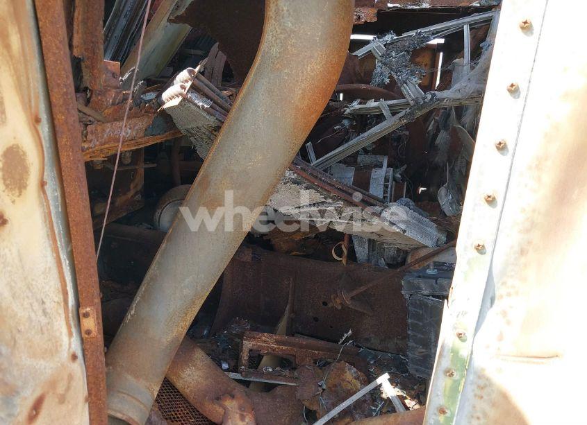 Photo 10 of 2002 International 3000 3000 (VIN 1HVBJAAR52A943971)