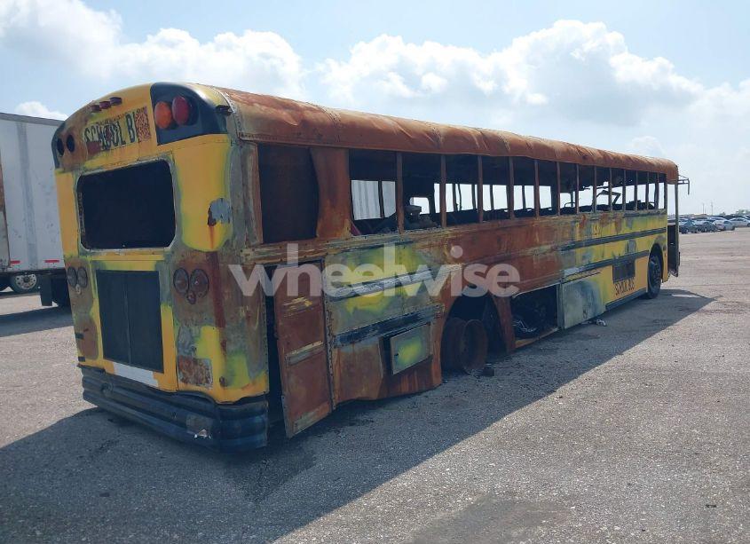 Photo 4 of 2002 International 3000 3000 (VIN 1HVBJAAR52A943971)