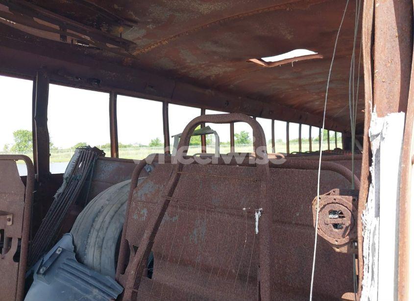 Photo 8 of 2002 International 3000 3000 (VIN 1HVBJAAR52A943971)