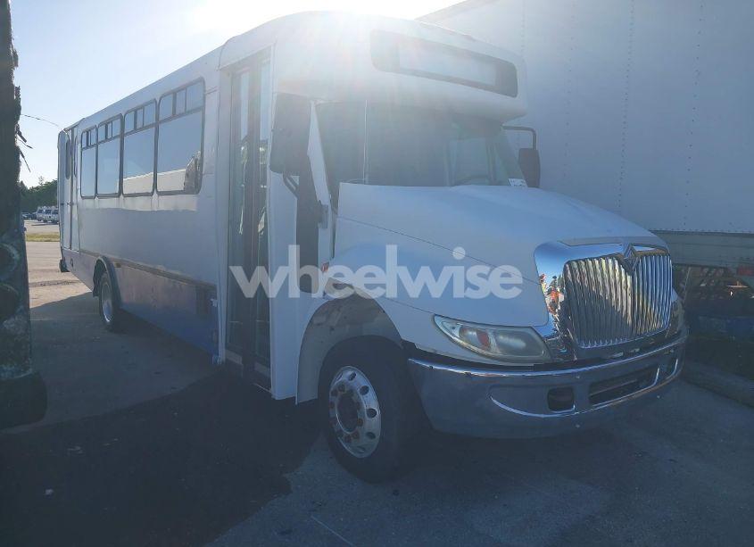 2006 International 3000 3200 (VIN 1HVBTAAL06H323175) main photo