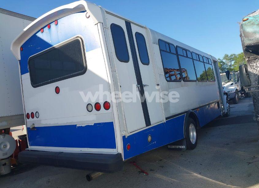 Photo 4 of 2006 International 3000 3200 (VIN 1HVBTAAL06H323175)