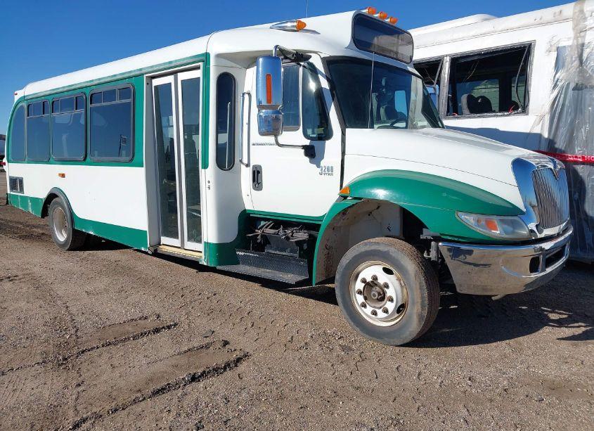 2007 International 3000 3200 (VIN 1HVBTAFM67W392905) main photo