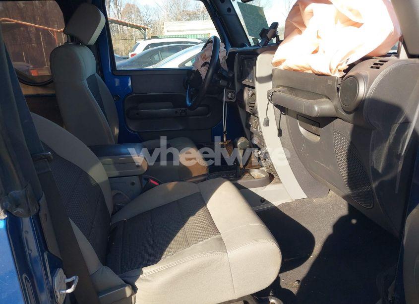 Photo 5 of 2010 Jeep Wrangler SPORT (VIN 1J4AA2D17AL103829)