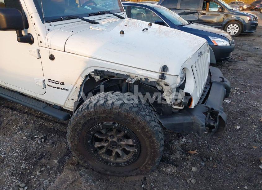 Photo 6 of 2010 Jeep Wrangler SPORT (VIN 1J4AA2D17AL139150)