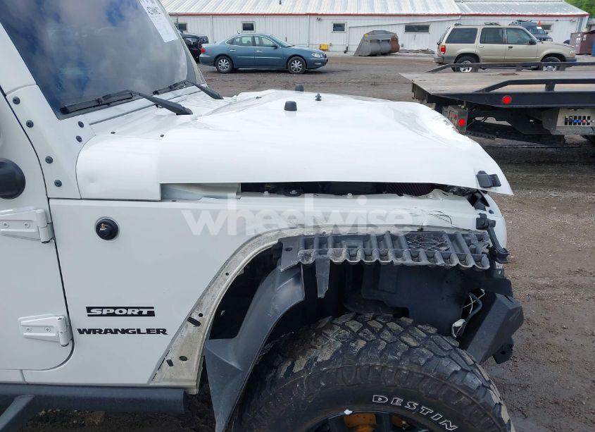 Photo 6 of 2010 Jeep Wrangler SPORT (VIN 1J4AA2D19AL136959)