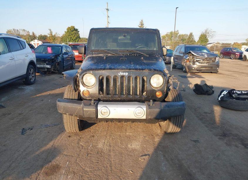Photo 13 of 2011 Jeep Wrangler SAHARA (VIN 1J4AA5D13BL593124)