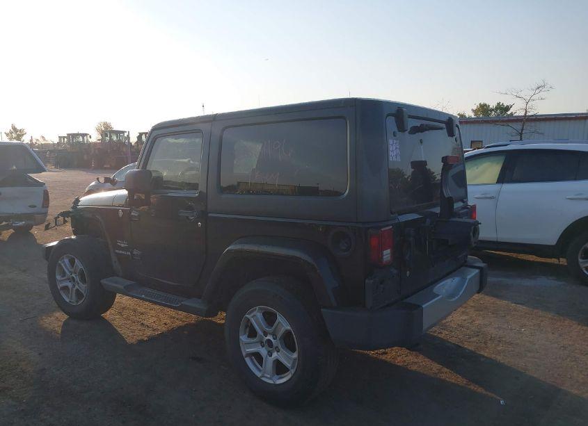 Photo 3 of 2011 Jeep Wrangler SAHARA (VIN 1J4AA5D13BL593124)
