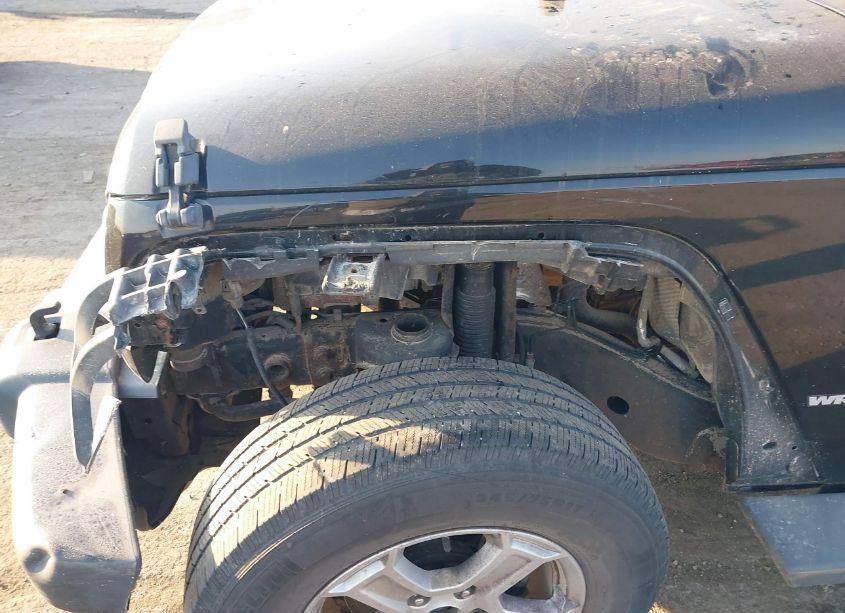 Photo 6 of 2011 Jeep Wrangler SAHARA (VIN 1J4AA5D13BL593124)