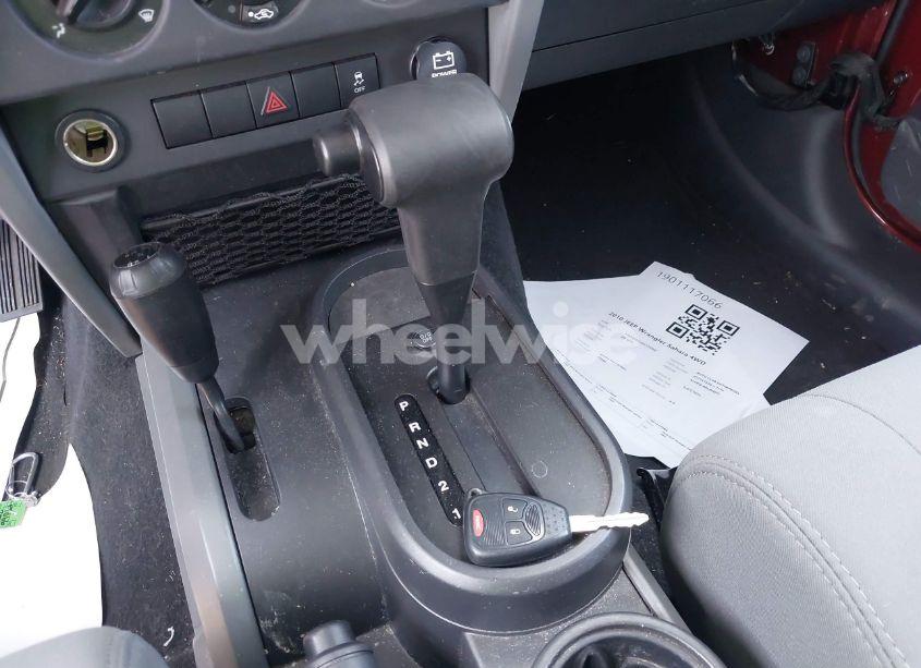 Photo 11 of 2010 Jeep Wrangler SAHARA (VIN 1J4AA5D14AL125062)