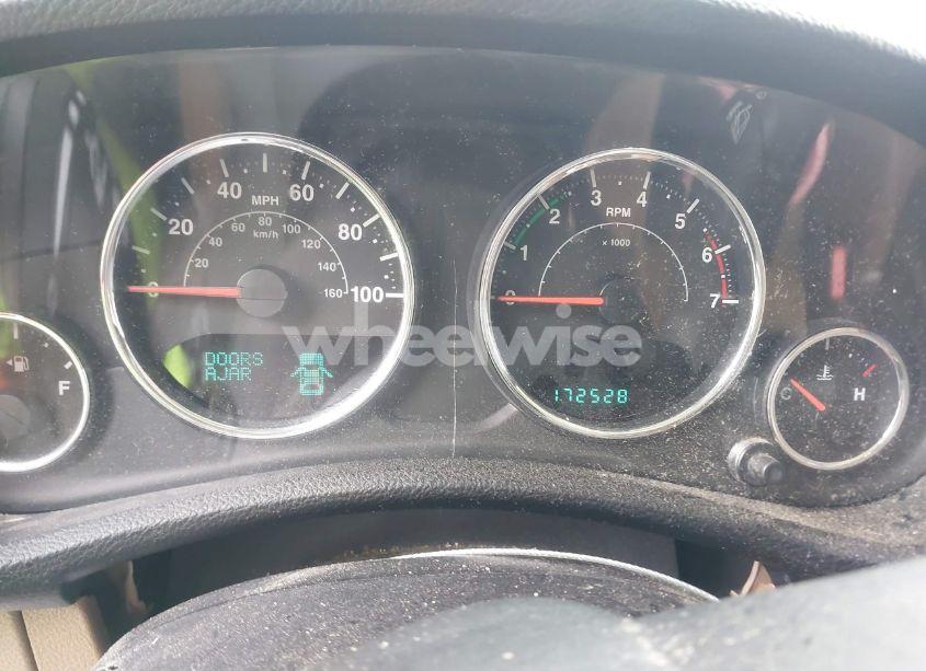 Photo 7 of 2011 Jeep Wrangler SAHARA (VIN 1J4AA5D15BL538240)