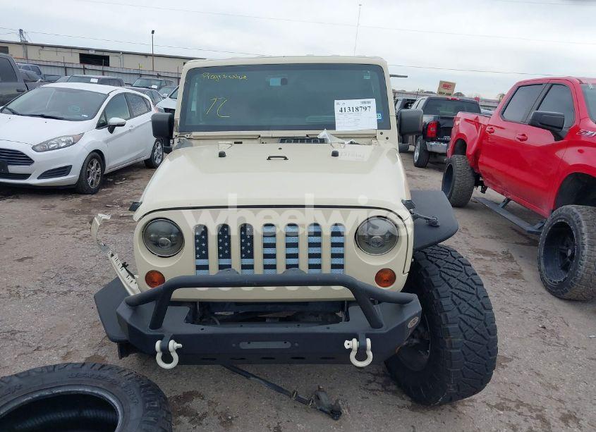 Photo 13 of 2011 Jeep Wrangler SAHARA (VIN 1J4AA5D1XBL634042)