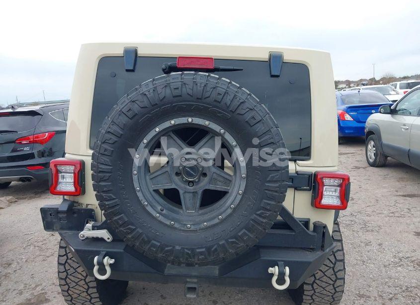Photo 17 of 2011 Jeep Wrangler SAHARA (VIN 1J4AA5D1XBL634042)