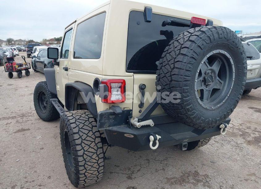 Photo 3 of 2011 Jeep Wrangler SAHARA (VIN 1J4AA5D1XBL634042)