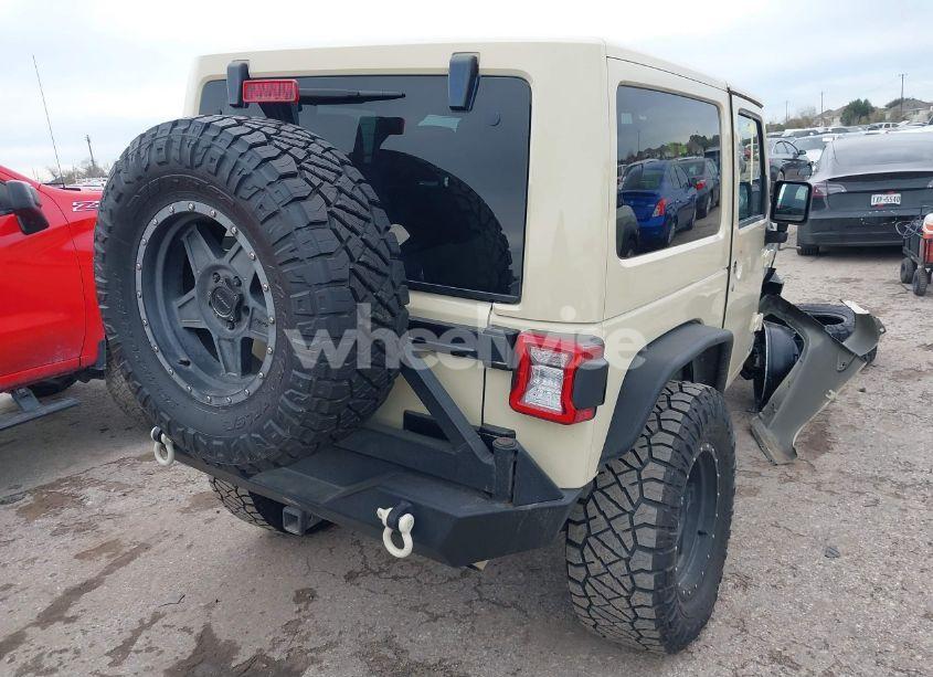 Photo 4 of 2011 Jeep Wrangler SAHARA (VIN 1J4AA5D1XBL634042)
