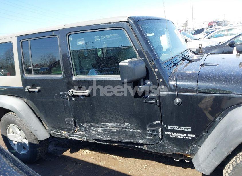 Photo 13 of 2010 Jeep Wrangler UNLIMITED SPORT (VIN 1J4BA3H12AL106495)