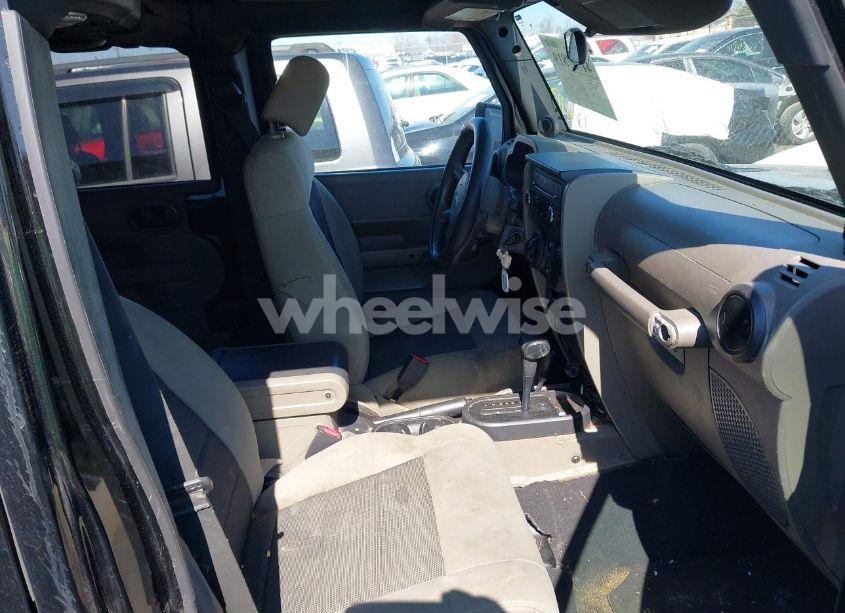 Photo 5 of 2010 Jeep Wrangler UNLIMITED SPORT (VIN 1J4BA3H12AL106495)