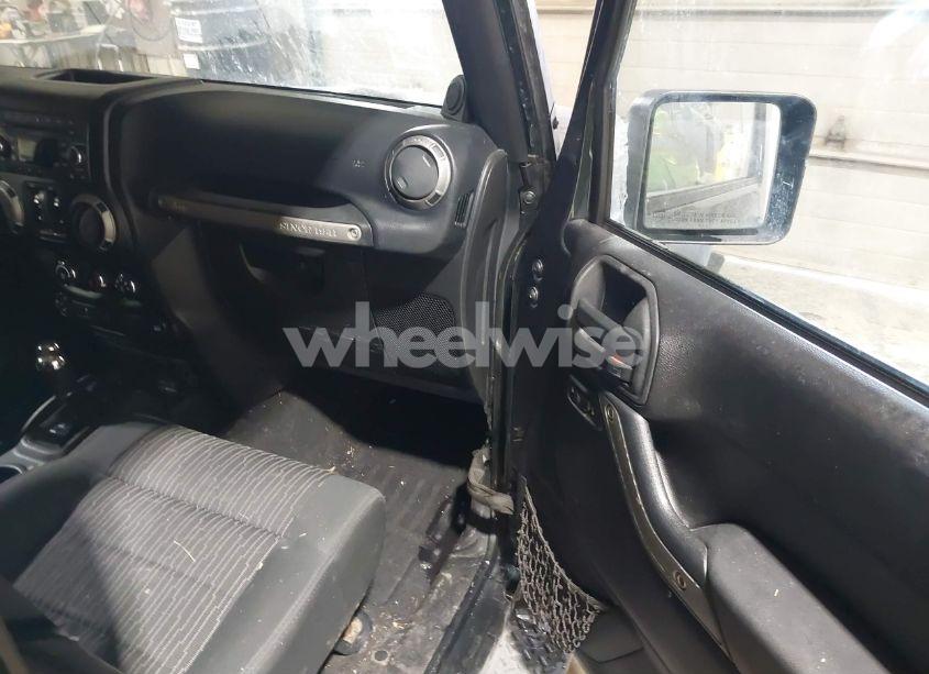 Photo 5 of 2011 Jeep Wrangler UNLIMITED SPORT (VIN 1J4BA3H13BL601273)