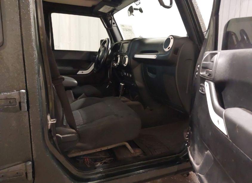 Photo 5 of 2011 Jeep Wrangler UNLIMITED SPORT (VIN 1J4BA3H15BL614204)