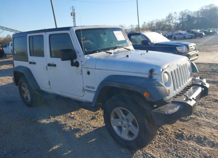 2011 Jeep Wrangler UNLIMITED SPORT (VIN 1J4BA3H18BL629621) main photo