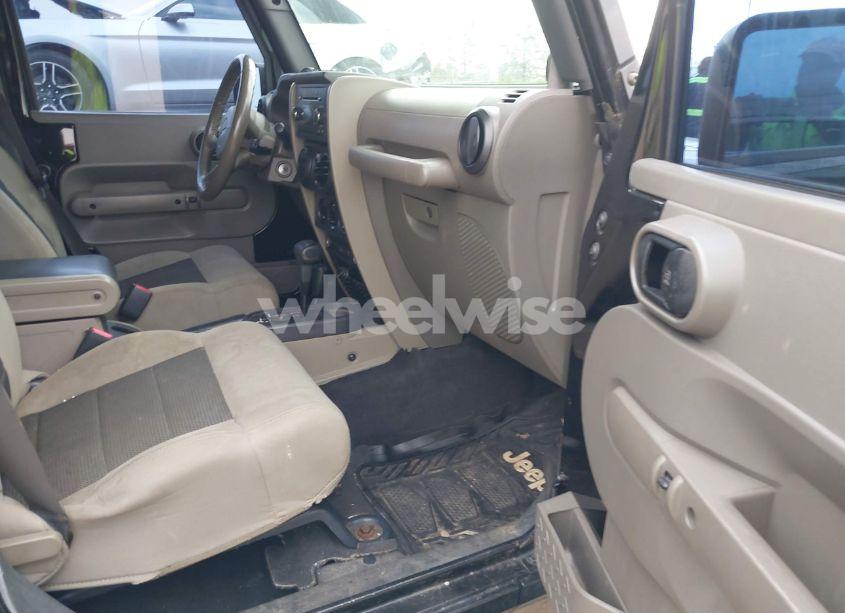 Photo 5 of 2010 Jeep Wrangler UNLIMITED SPORT (VIN 1J4BA3H1XAL187469)