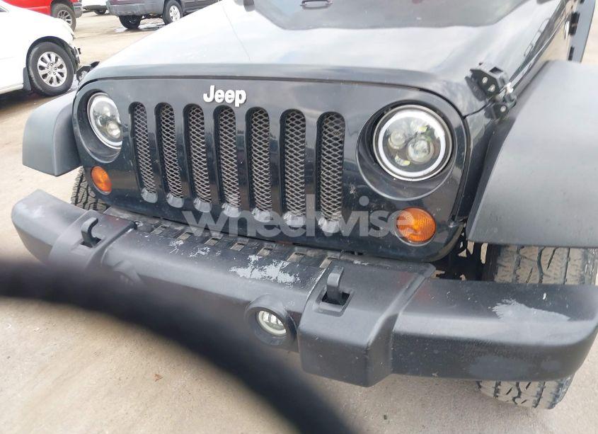 Photo 6 of 2010 Jeep Wrangler UNLIMITED SPORT (VIN 1J4BA3H1XAL187469)