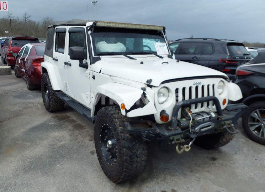 2010 Jeep Wrangler UNLIMITED SAHARA (VIN 1J4BA5H10AL209538) main photo