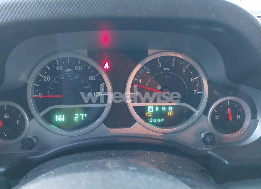 Photo 7 of 2010 Jeep Wrangler UNLIMITED SAHARA (VIN 1J4BA5H11AL115782)