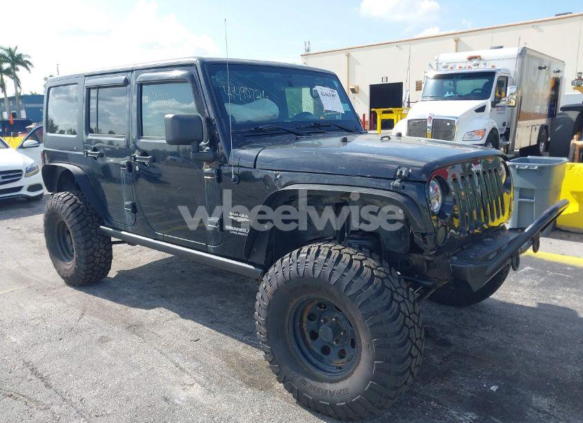 2011 Jeep Wrangler UNLIMITED SAHARA (VIN 1J4BA5H11BL520669) main photo