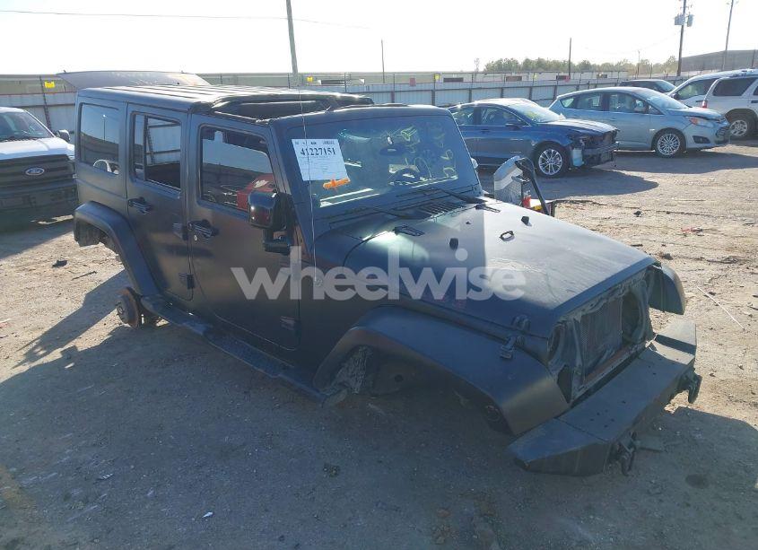 2011 Jeep Wrangler UNLIMITED SAHARA (VIN 1J4BA5H12BL532698) main photo