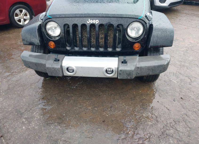 Photo 6 of 2010 Jeep Wrangler UNLIMITED SAHARA (VIN 1J4BA5H13AL147570)