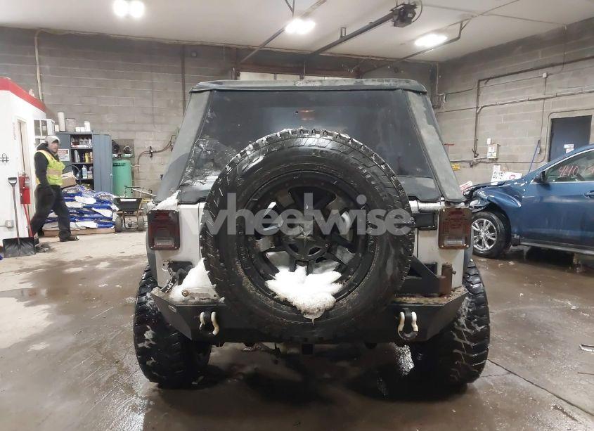 Photo 16 of 2011 Jeep Wrangler UNLIMITED SAHARA (VIN 1J4BA5H14BL593258)