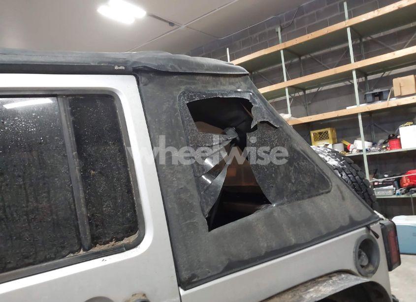 Photo 6 of 2011 Jeep Wrangler UNLIMITED SAHARA (VIN 1J4BA5H14BL593258)