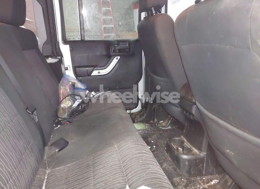 Photo 8 of 2011 Jeep Wrangler UNLIMITED SAHARA (VIN 1J4BA5H14BL593258)