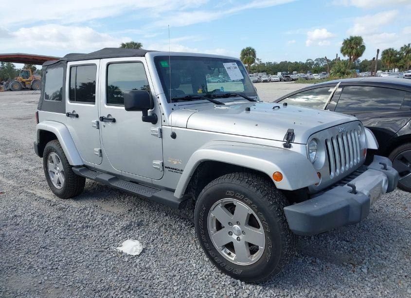 2011 Jeep Wrangler UNLIMITED SAHARA (VIN 1J4BA5H15BL548734) main photo