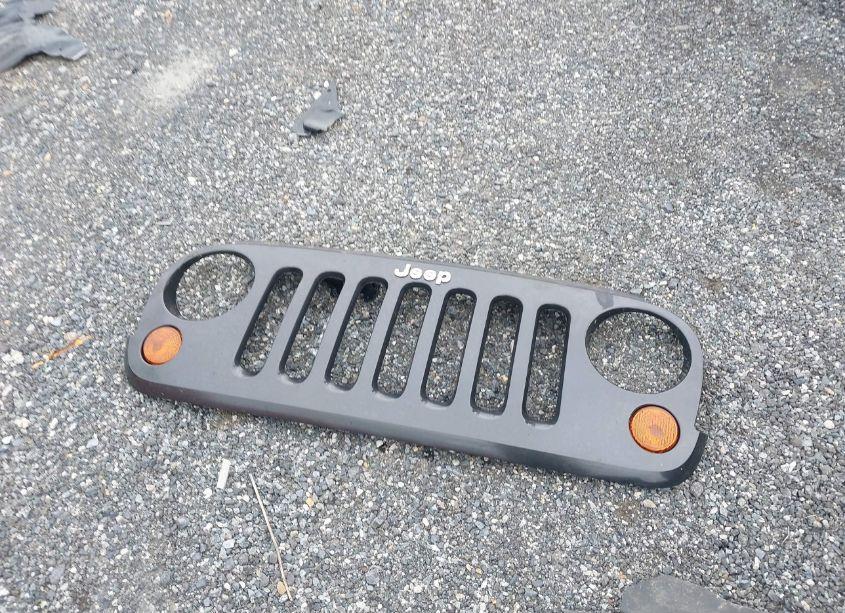 Photo 12 of 2010 Jeep Wrangler UNLIMITED SAHARA (VIN 1J4BA5H16AL137597)