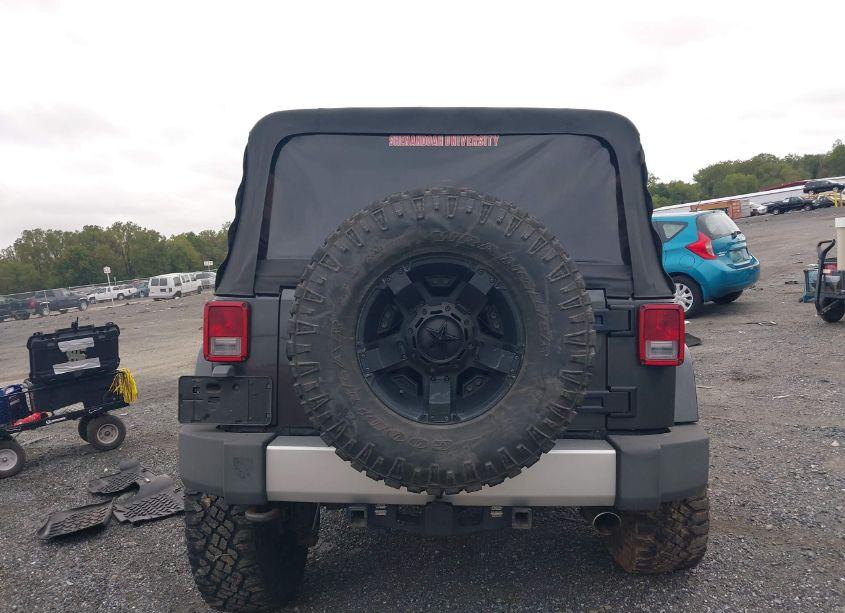 Photo 17 of 2010 Jeep Wrangler UNLIMITED SAHARA (VIN 1J4BA5H16AL137597)